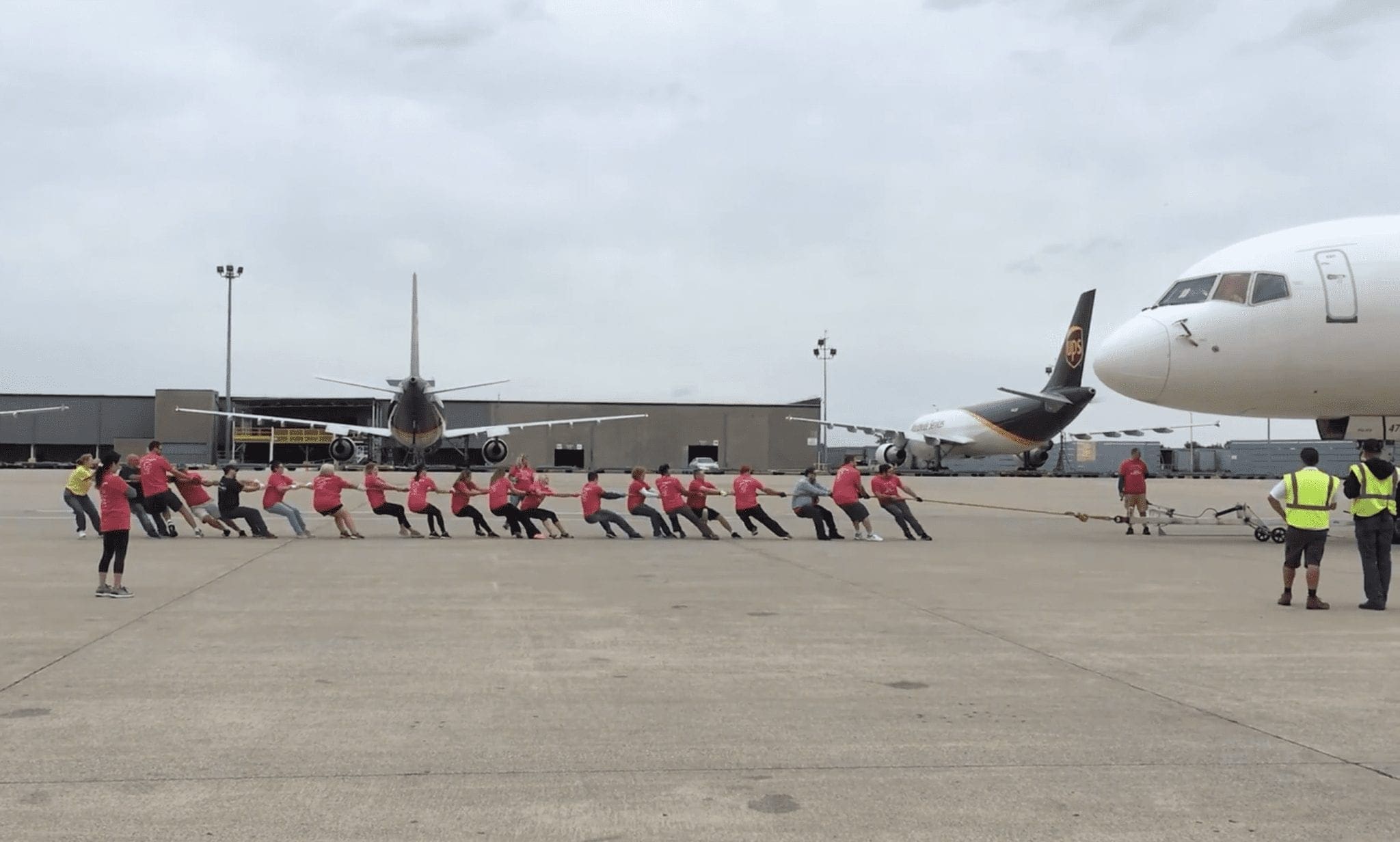 Plane pull